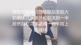 极品美女【上海卓卓】来大姨妈诱惑秀，灵活舌头舔假屌，掰穴特写塞着棉棒，黑丝美腿搔首弄姿