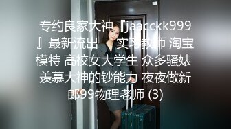 某某门事件】第56弹 一对中年情侣在小树林艹逼，没想到被监控拍到，简直就是在看现场直播！