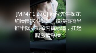 【绿帽淫妻❤️性爱狂】带你体验绿奴巅峰 过来帮你老婆把逼舔湿 淫荡老婆被单男内射 中文字幕