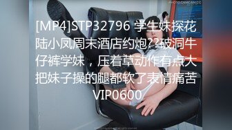 巨乳少妇【姜十七】道具狂插~各种丝袜【21V】 (11)