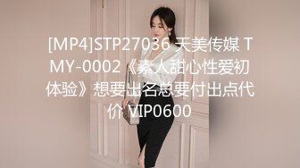 商场女厕极限特写镜头偸拍络绎不绝少女少妇方便~菊花美鲍近在咫尺有极品大阴唇 (1)