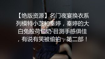 爆乳御姐，超骚，超漂亮【小奶包】一字马，扣穴自慰，这是专业的，大长腿抬起那刹那，震撼了，必看佳作 (2)