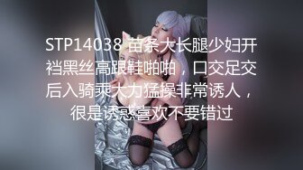 爆乳纹身美女洗澡自拍